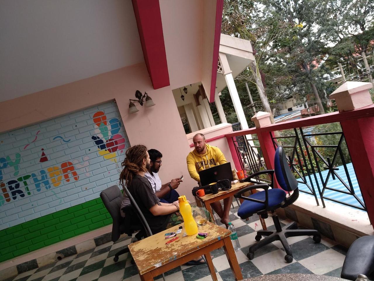Hackerpacker Backpackers Hostel Bangalore Esterno foto